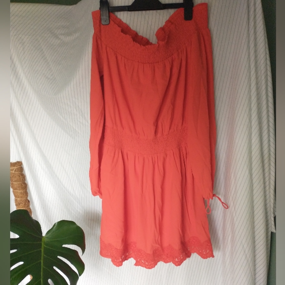 Women's Abercrombie & Fitch Coral off-the-shoulder dress - Picture 7 of 14